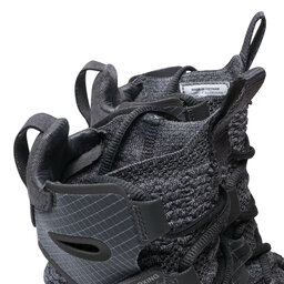 

Взуття Nike, Сірий