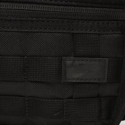 

Сумка на пояс Nike CQ3817-010 Чорний
