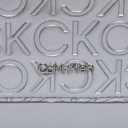 

Сумка Calvin Klein Ck Must Shoulder Bag_Emb K60K611356 Silver Emb/Deb PE6, Срібний