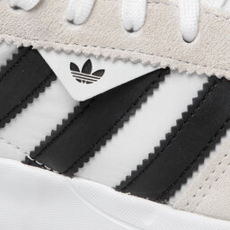 

Взуття adidas, Білий