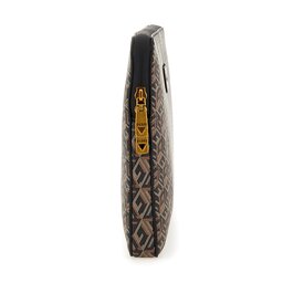 

Чохол для ноутбука Guess Ederlo HMERLO P3216 BLA, Чорний