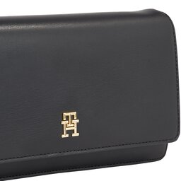 

Сумка Tommy Hilfiger Th Refined Chain Crossover AW0AW16109 Black BDS, Чорний