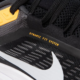

Взуття Nike, Чорний