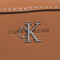 

Сумка Calvin Klein Jeans Ckj Mono Hardware Camera Bag K60K606567 GCO, Коричневий