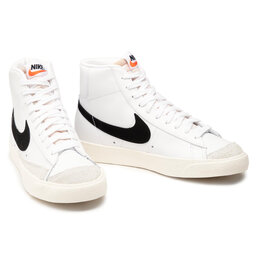 

Взуття Nike, Білий