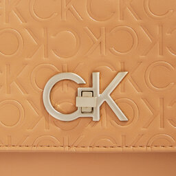 

Сумка Calvin Klein Re-Lock Ew Conv Crossbody-Emb K60K611533 Brown Sugar GA5, Коричневий