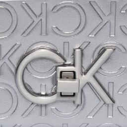 

Сумка Calvin Klein Re-Lock Double Gusette_Emb K60K611338 Silver Emb/Deb PE6, Срібний