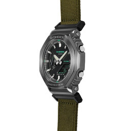 

Годинник G-Shock GM-2100CB -3AER Silver/Khaki, Хакі