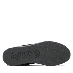 

Челсі Hugo, Чорний