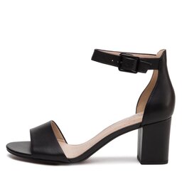 

Босоніжки Clarks Deva Mae 261400074 Black Leather, Чорний