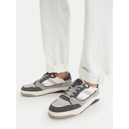 Αθλητικά Guess Jeans EO-TEKSAS-01 126AM Γκρι