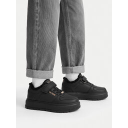 Guess Sneakers Guess EO-V9-27007L Schwarz