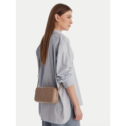 Calvin Klein Handtasche Calvin Klein Bold Ck Camera Bag LV04F3220G Beige