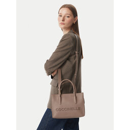 Coccinelle Handtasche Coccinelle UAK Coccinellemyrtha26 E1 UAK 18 01 01 Dunkelbeige