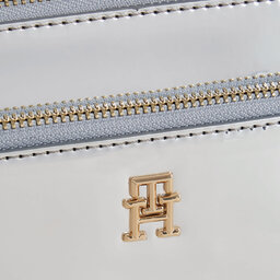 

Сумка Tommy Hilfiger Iconic Tommy Camera Bag Metal AW0AW15201 Metallic Silver 0IO, Сірий