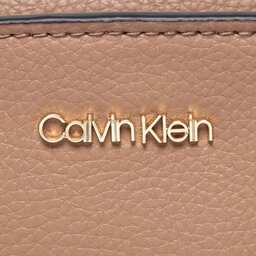 

Сумка Calvin Klein Ck Code Crossbody K60K609870 RBC, Коричневий