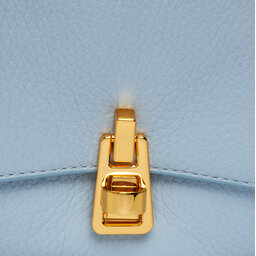 

Сумка Coccinelle PQR Coccinellemagie Soft E1 PQR 58 01 01 Mist Blue B35, Голубий