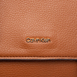 

Сумка Calvin Klein Ck Elevated Satchel Md K60K609852 HJJ, Коричневий