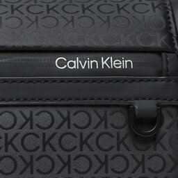 

Косметичка Calvin Klein Daily Tech Washbag W/Hanger K50K509992 01I, Чорний