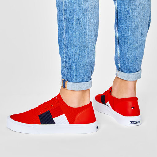 lightweight knit flag sneaker