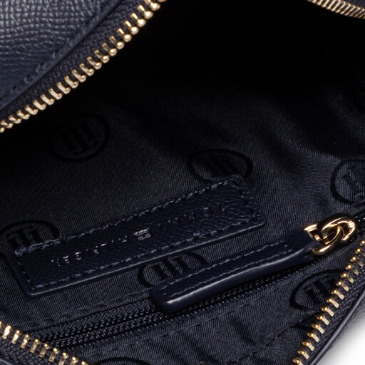 Kabelka Tommy Hilfiger Classic Saffiano Camera Bag AW0AW07667 Tmavomodra eobuv.sk