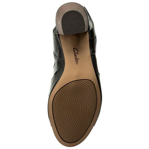 Deloria shop ivy clarks