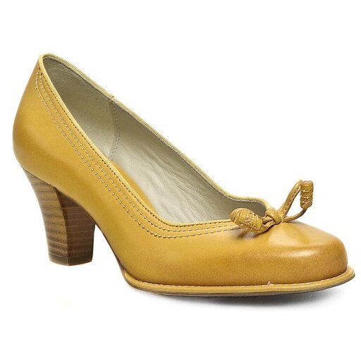 Clarks Bombay Beige Shoes LUNA BLU Tan Solid Pump Shoes