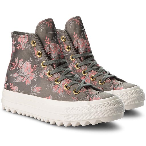 Converse river rock top