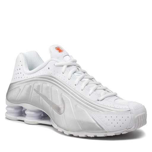 White nike clearance shox r4