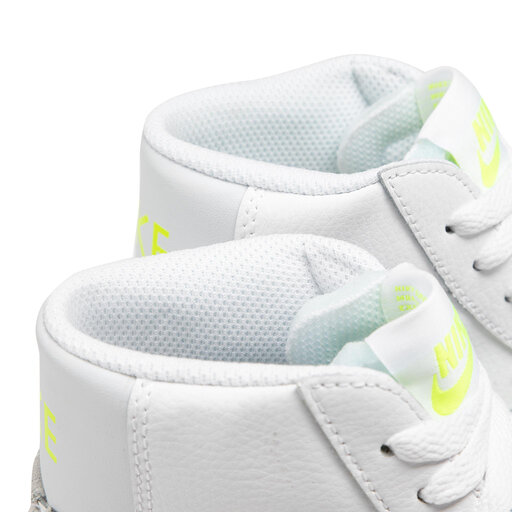 Laisvalaikio batai Nike Blazer Mid '77 CZ0362 100 Balta