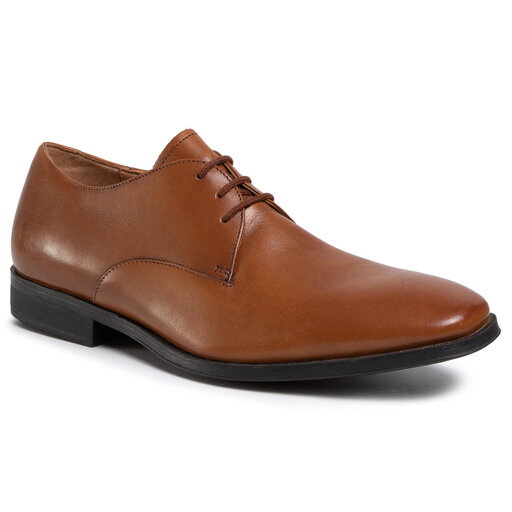 Clarks gilman outlet walk