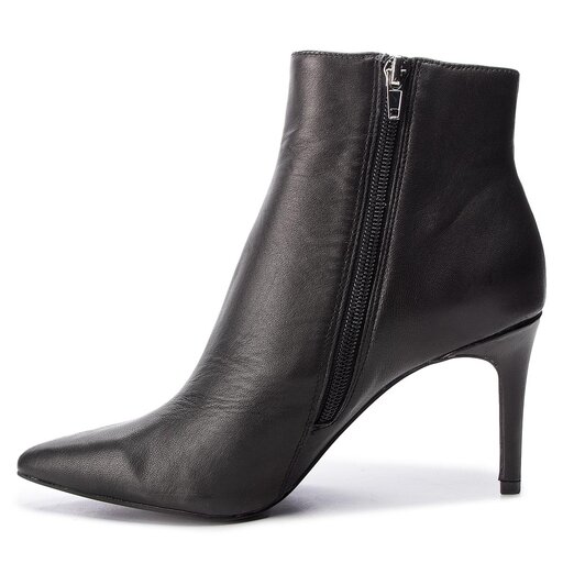 Steve madden logic outlet
