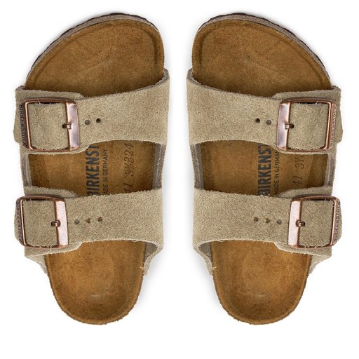 【送料関税込み】BIRKENSTOCK SS25 ARIZONA (1021704 TAUPE) Klapki Birkenstock Arizona 1021704 S Brązowy | eobuwie.com.pl