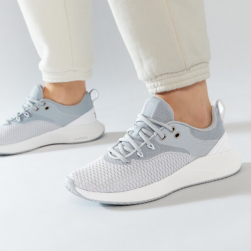 Laufschuhe Under Armour Ua W Charged Breathe Tr 3 3023705 101 Grau eschuhe