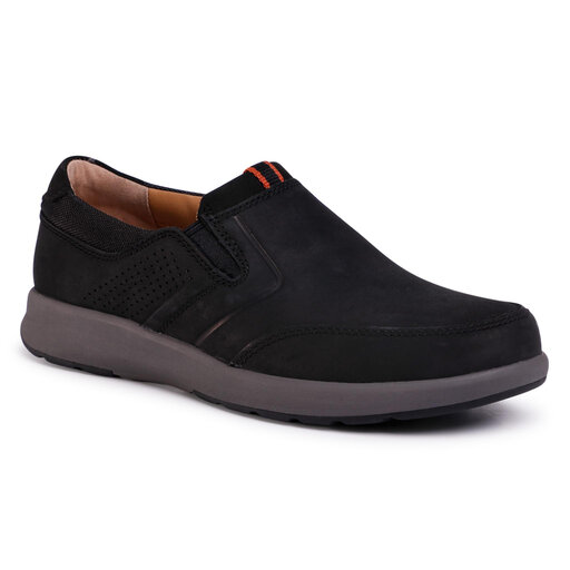 Clarks un shop trail step