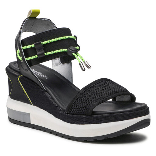 Nero e giardini deals