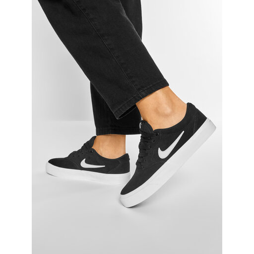 sb charge suede