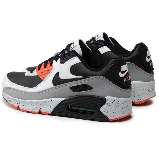Nike 110 black and white clearance