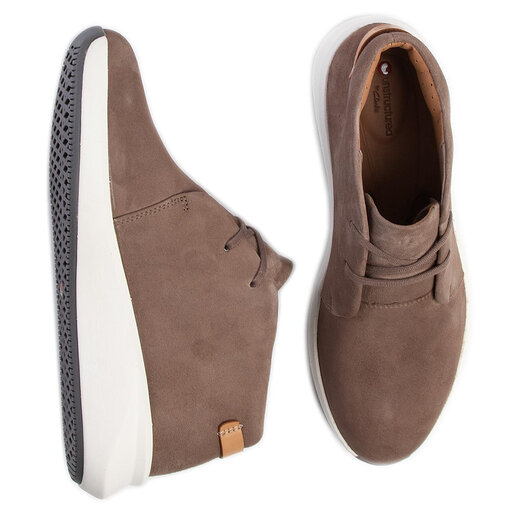 Clarks un rio mid outlet