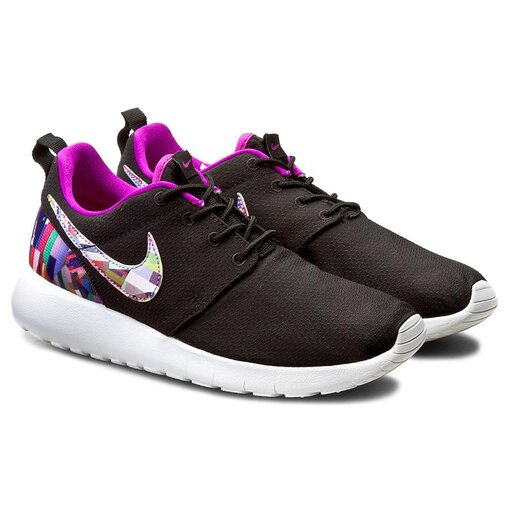 Purple hotsell nike roshe