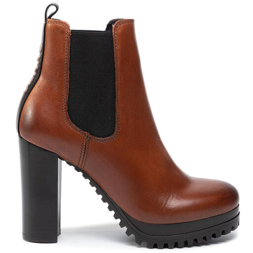 tommy pin logo chelsea boot