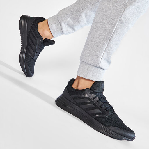 Apavi adidas Galaxy 5 FY6718 Cblack/Cblack/Cblack • Eapavi.lv