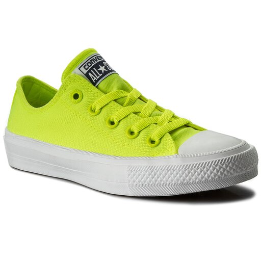 chuck taylor converse knee high