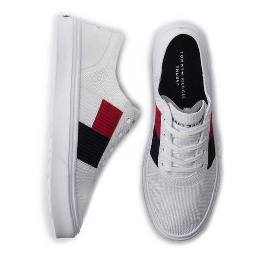 lightweight knit flag sneaker