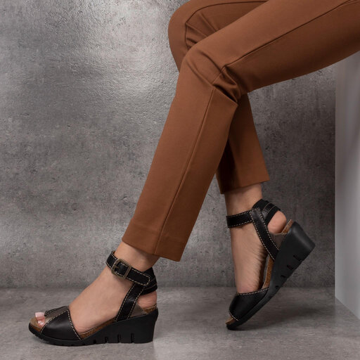 Sanda y Fly London Imatfly P144455000 Black Bronze eobuwie .pl