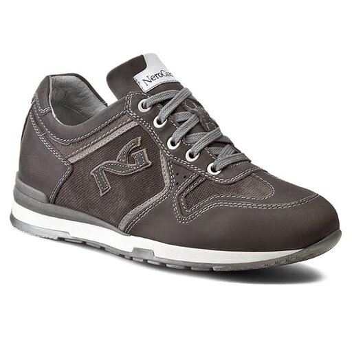 Nero outlet giardini prix