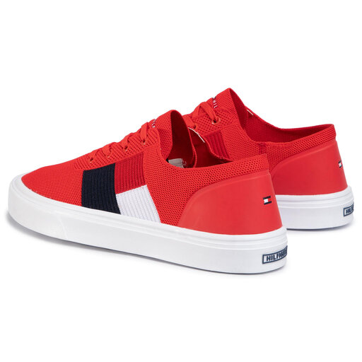 lightweight knit flag sneaker