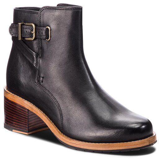 Clarks clarkdale clearance jax