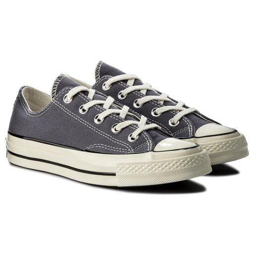 chucks golf shoes