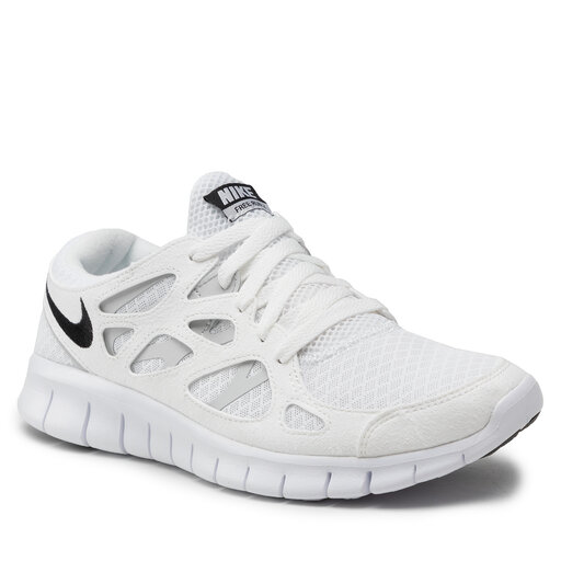 White nikes hot sale free runs